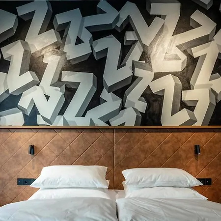 Liebesbier Urban Art & Smart Hotel Bayreuth