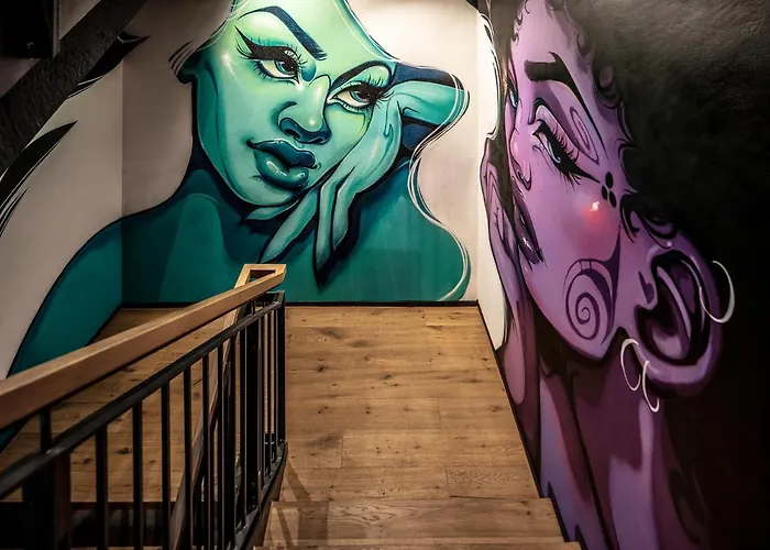 Liebesbier Urban Art & Smart 4* بايروث