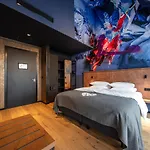 Liebesbier Urban Art & Smart Hotel