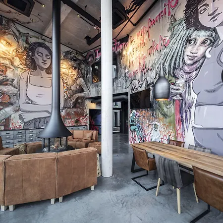 Liebesbier Urban Art & Smart 4*