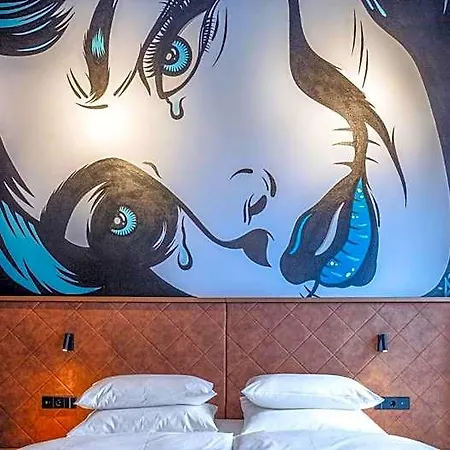 Liebesbier Urban Art & Smart Hotel Bayreuth